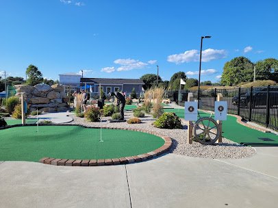 Newport Mini Golf photo 4