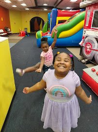 STARS BOUNCE PARTY PLACE photo 2