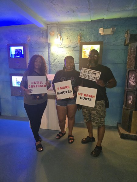 Cloak and Dagger Escape Rooms - Coconut Creek photo 6