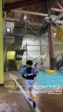 Surfari Joes Indoor Wilderness Water Park photo 2