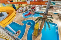 Surfari Joes Indoor Wilderness Water Park photo 3