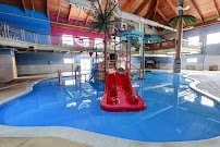 Surfari Joes Indoor Wilderness Water Park photo 4