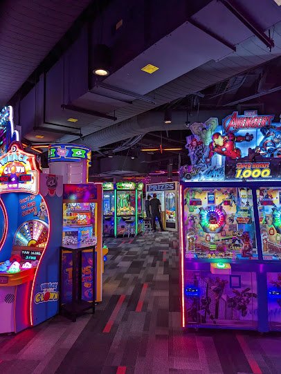 Bowlero Valley Fair photo 2