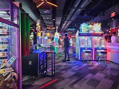 Bowlero Valley Fair photo 4