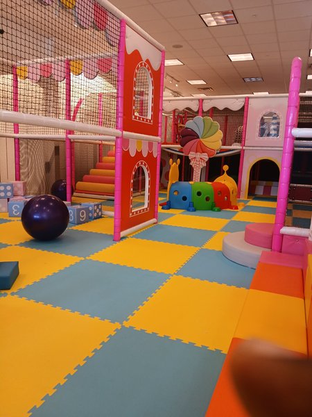 Indoor World