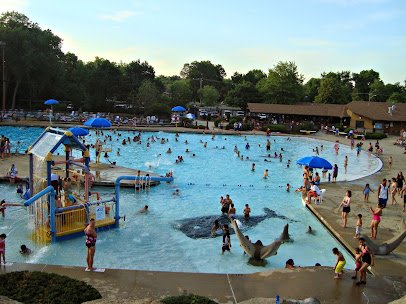 Bensenville Water Park and Splash Pad photo 3