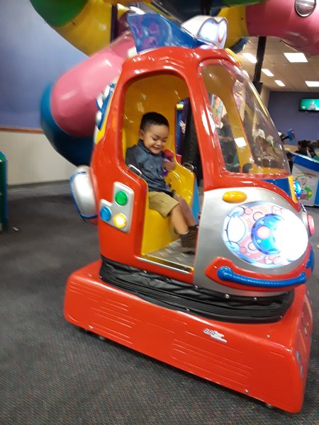 Chuck E. Cheese photo 4