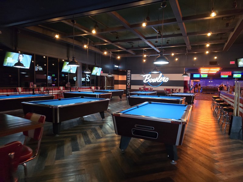 Bowlero Eden Prairie photo 4