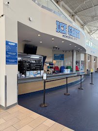 Ice Skate Memorial City photo 4