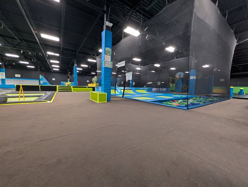 Aero Trampoline Park photo 3