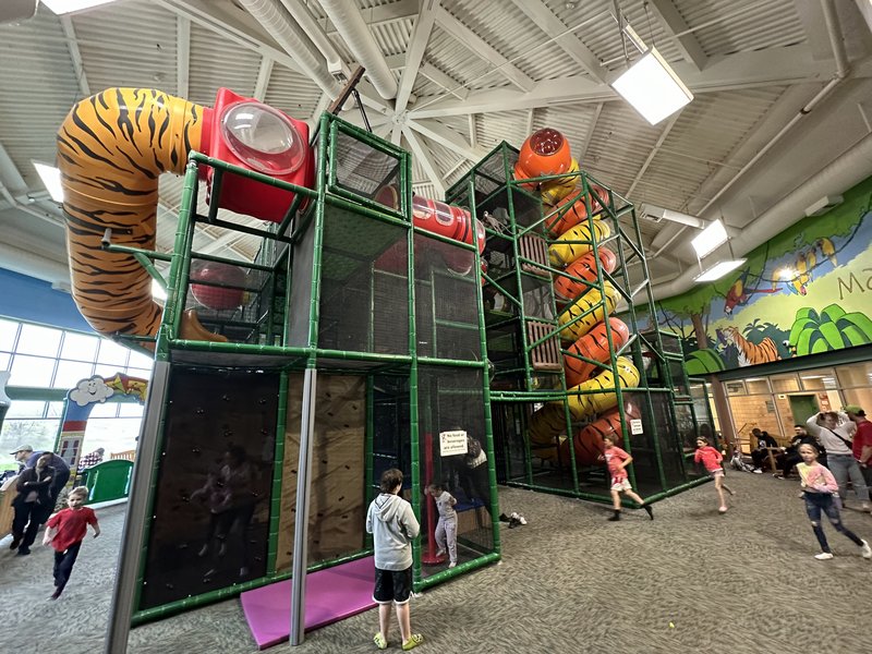 Maple Maze photo 1
