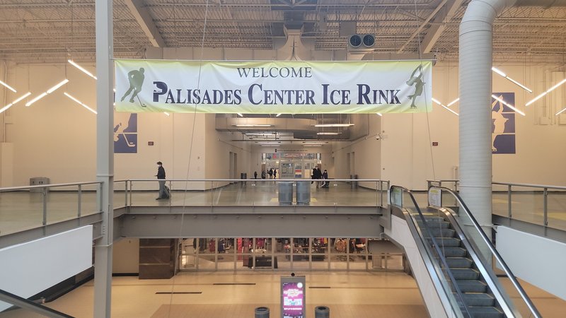 Palisades Center Ice Rink photo 4