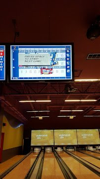 Pinz Bowling Center photo 3