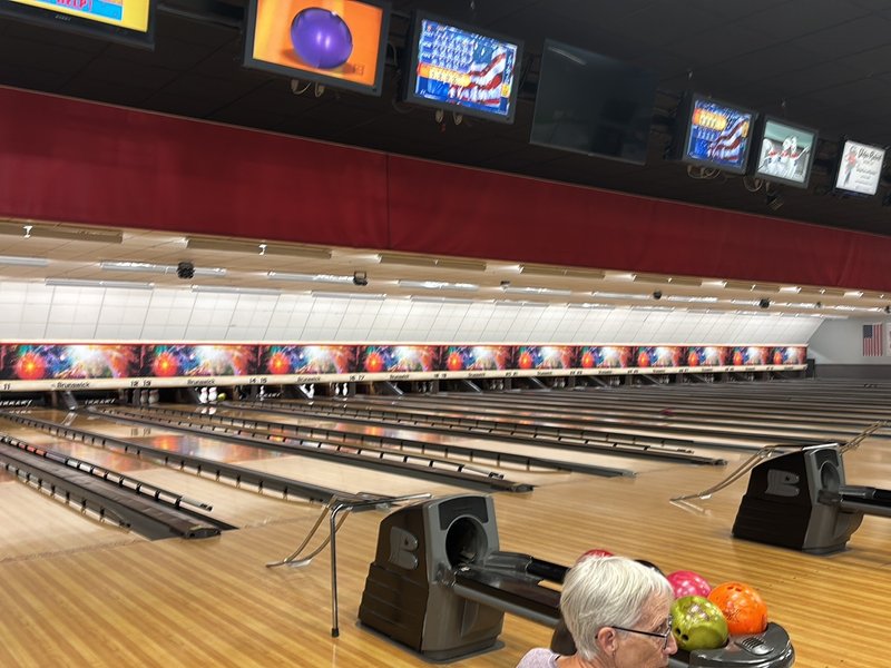 Inman's Bowling & Recreation Center photo 3