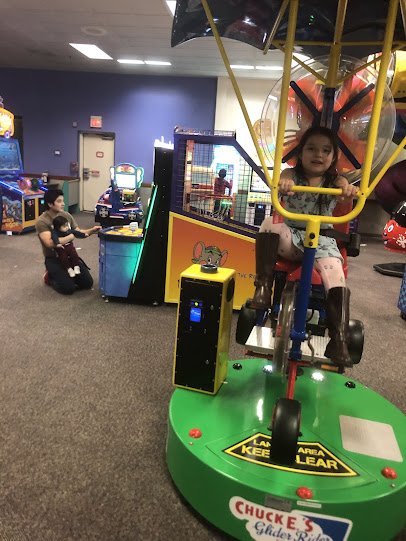 Chuck E. Cheese photo 5