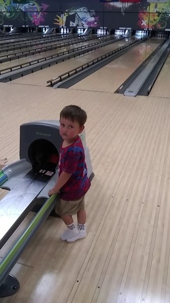 Midway Lanes Club & Trophy photo 2