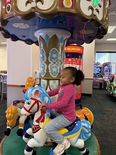 Chuck E. Cheese photo 4