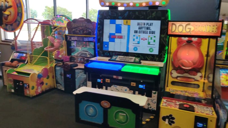 Chuck E. Cheese photo 2