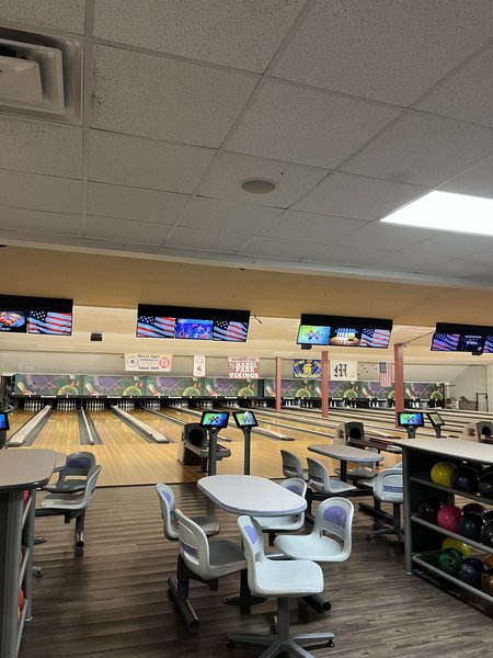 Madison Park Family Bowling Center photo 3
