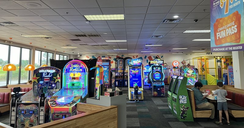 Chuck E. Cheese photo 3