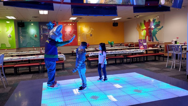 Chuck E. Cheese photo 6