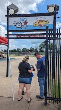 Otey's Splash Pad at Dickey-Stephens Park photo 2
