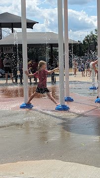 Otey's Splash Pad at Dickey-Stephens Park photo 3