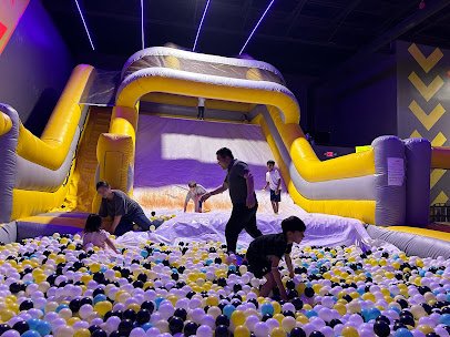 Super Llama Inflatable Park photo 4