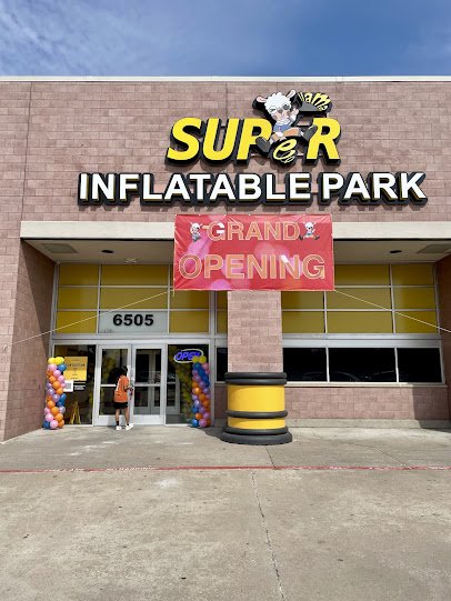 Super Llama Inflatable Park photo 5