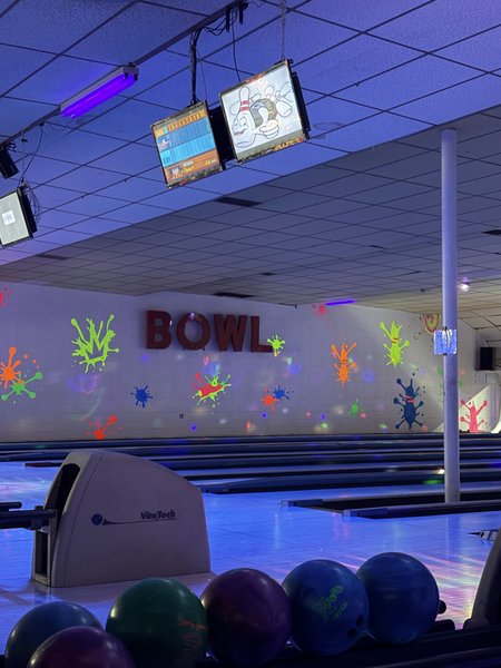 Bel Aire Bowl photo 6