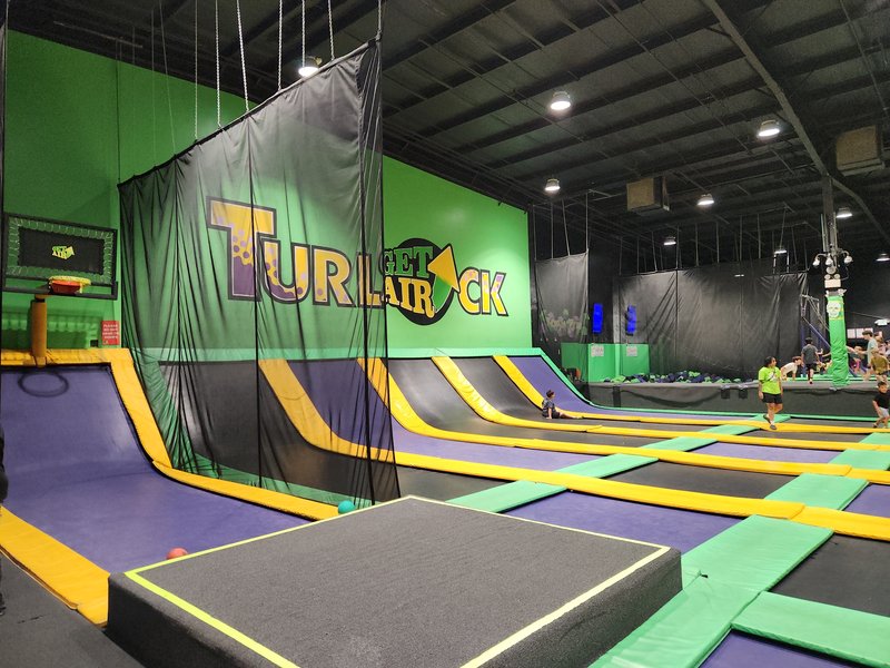 Get Air Trampoline Park photo 3