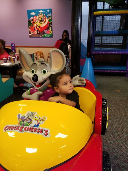 Chuck E. Cheese photo 4
