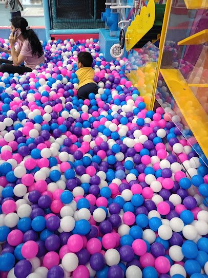 World of Candy Land Indoor playground photo 5