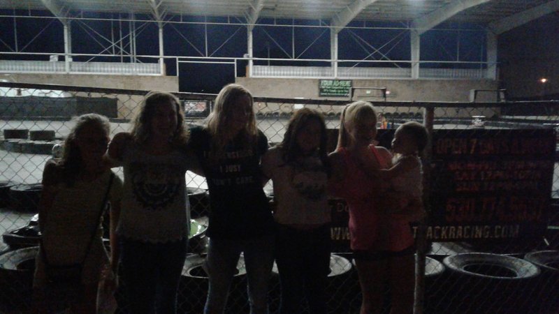 Heart Attack Go-Kart Racing photo 5