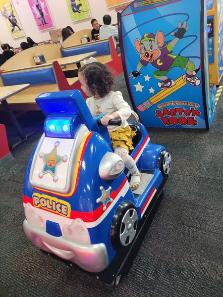 Chuck E. Cheese photo 4