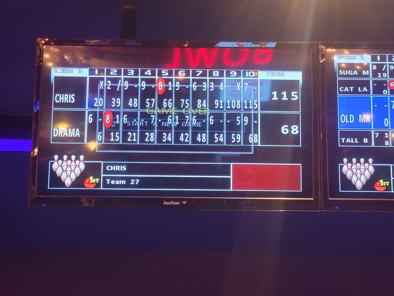 Bowlero Glendale photo 5
