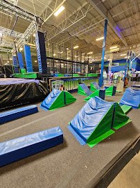 Rebounderz Sacramento - Indoor Trampoline and Adventure Park photo 6