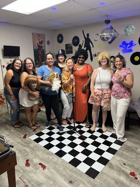Trapped from the Future:Escape Rooms photo 3