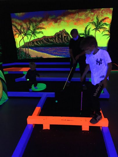 Aloha Mini Glow Golf photo 5