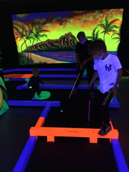 Aloha Mini Glow Golf photo 5
