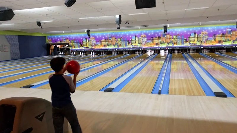 Town Line Luxury Lanes photo 2