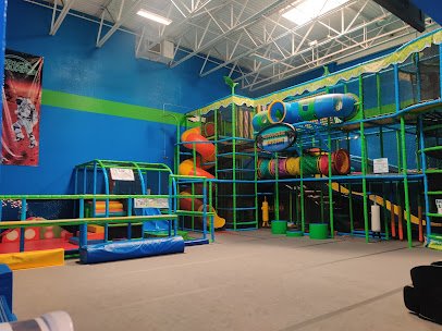 Rebounderz Rohnert Park - Indoor Trampoline and Adventure Park photo 3