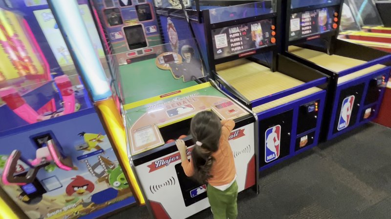 Chuck E. Cheese photo 2