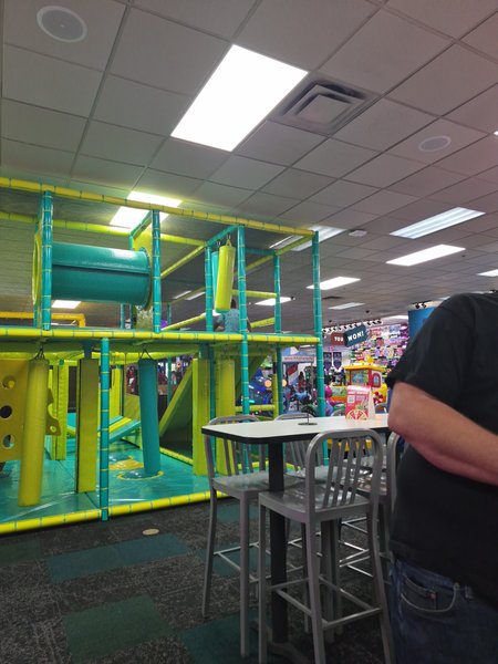 Chuck E. Cheese photo 3