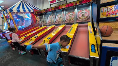 Chuck E. Cheese photo 2