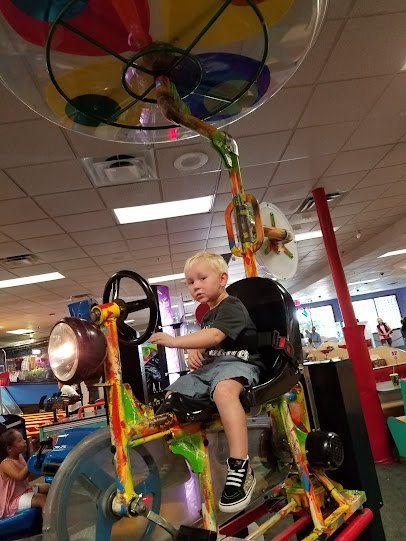 Chuck E. Cheese photo 5
