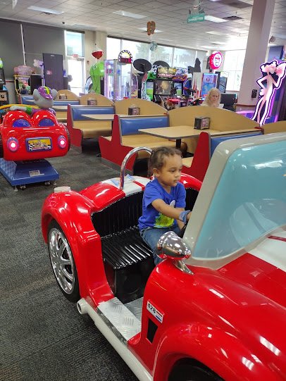 Chuck E. Cheese photo 4