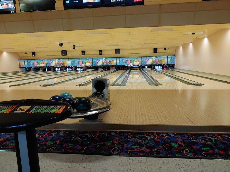 Silver Spur | Lanes & Lounge photo 4