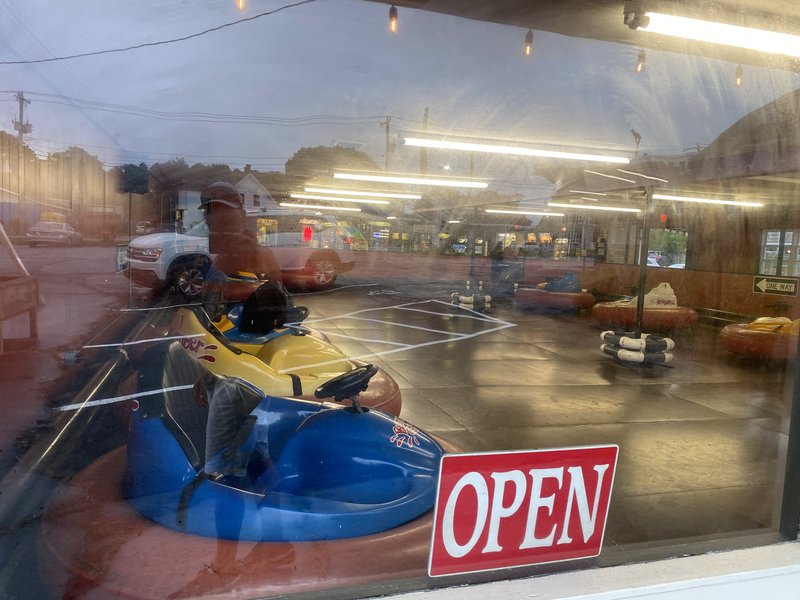 Bumper Cars and Arcade photo 2