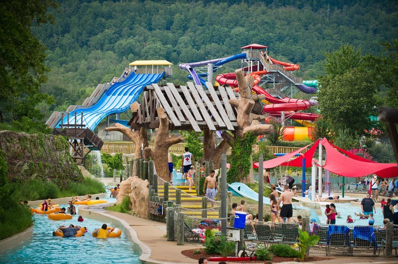 Magic Springs photo 3
